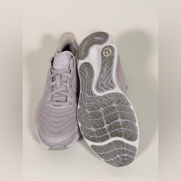 NWOB New Lululemon Blissfeel 2 Womens Running Shoe Faint Lavender / White - Picture 7 of 8